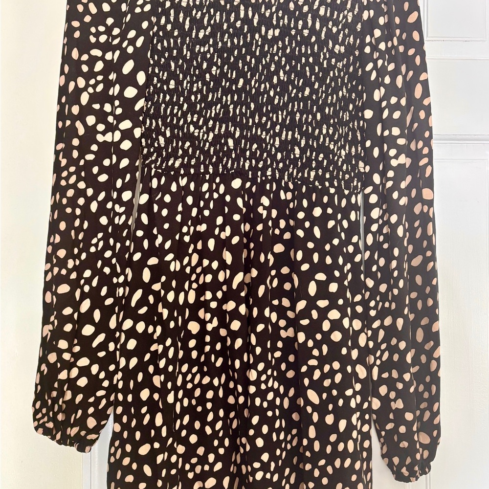 Francesca's Mi Ami Black and Cream Long Sleeve Smocked Waist Dress